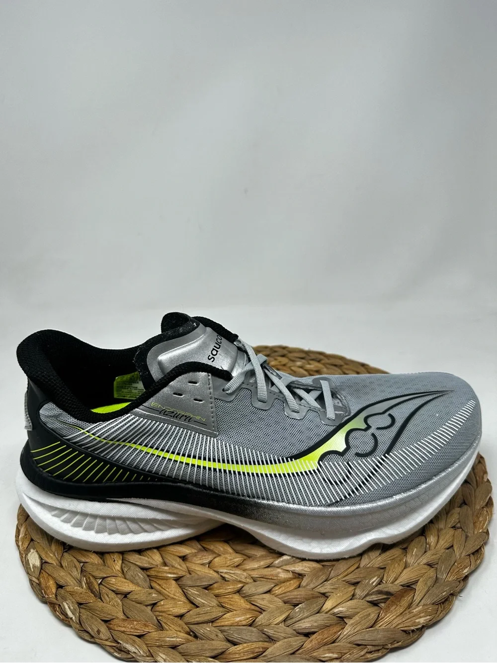 SAUCONY Endorphin Azura Running Shoes Silver Black Size 12.5 Men's